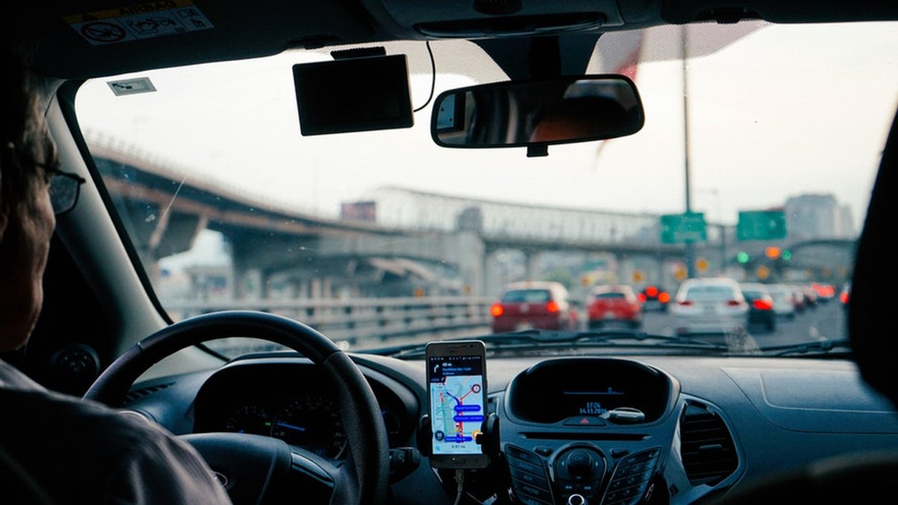 Alaska Car Insurance — 50/100/25 Minimum & SR-22 · DMV Roads